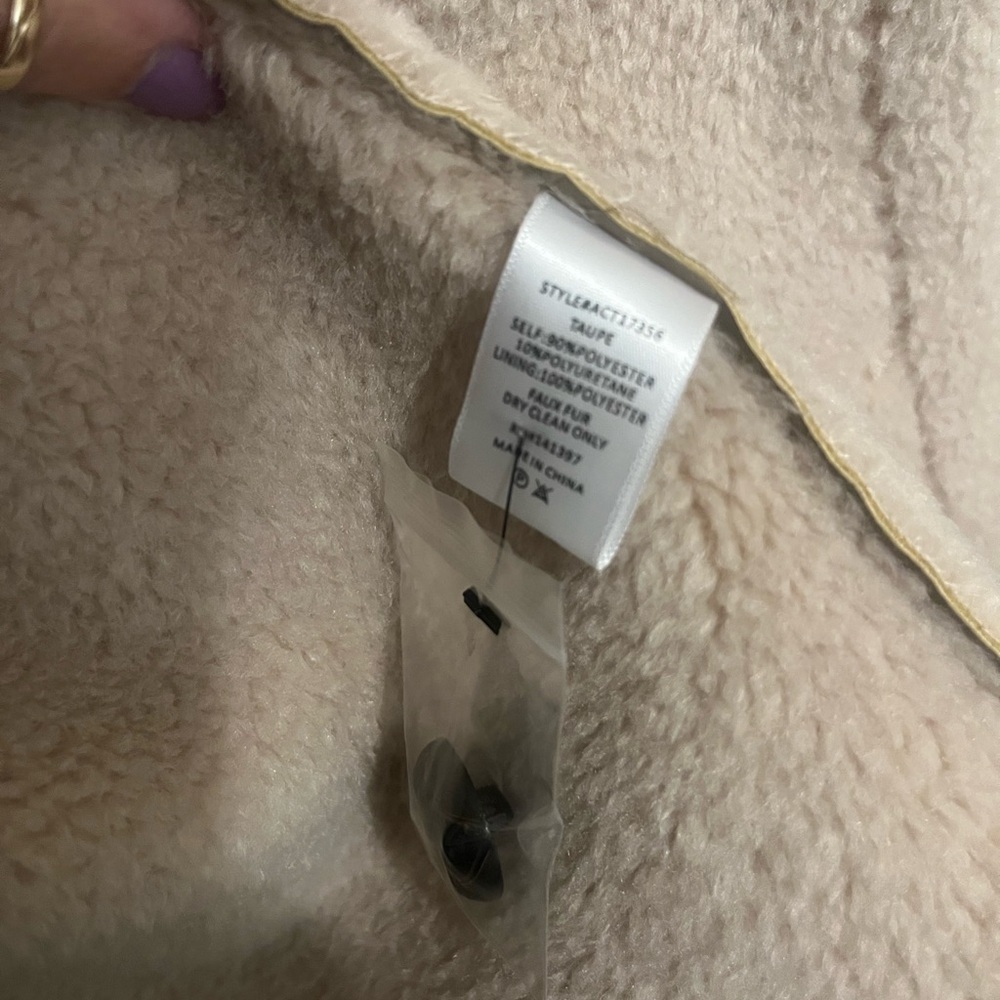 ASTR Revolve Taupe Francine Faux Leather Sherpa Winter Jacket Coat NWOT Large - Picture 4 of 5